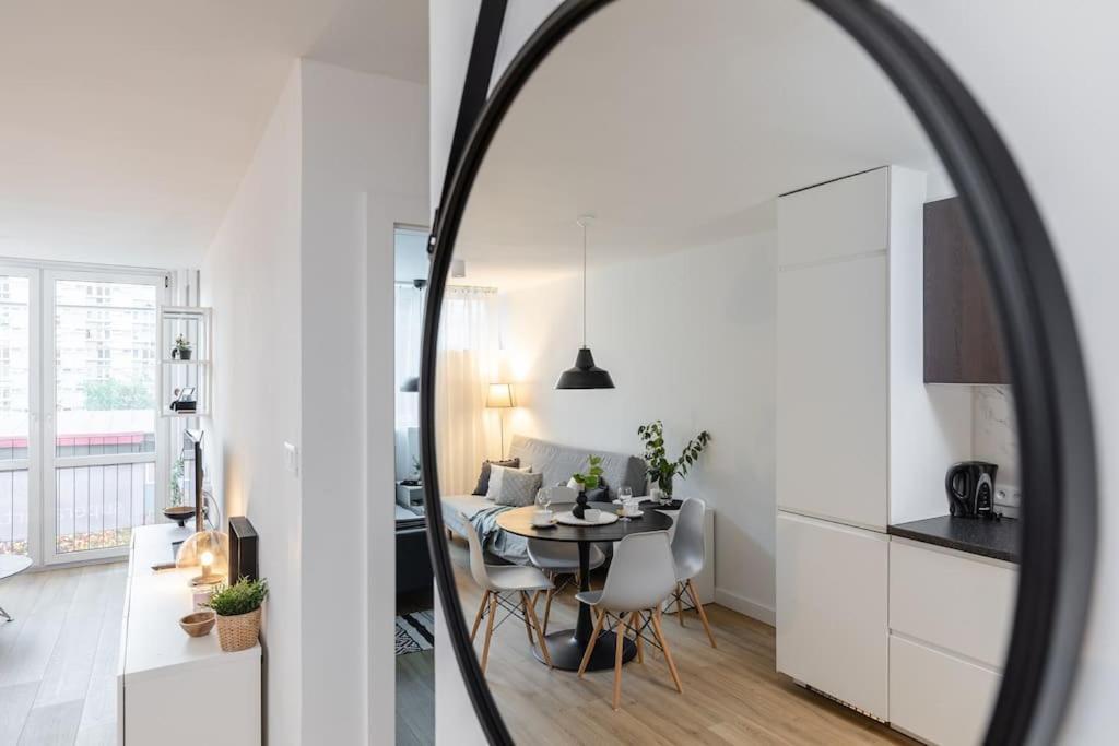Superapart Jana Pawla Ii, Apt 302 Cozy Urban Retreat, Perfect For Couples ワルシャワ エクステリア 写真