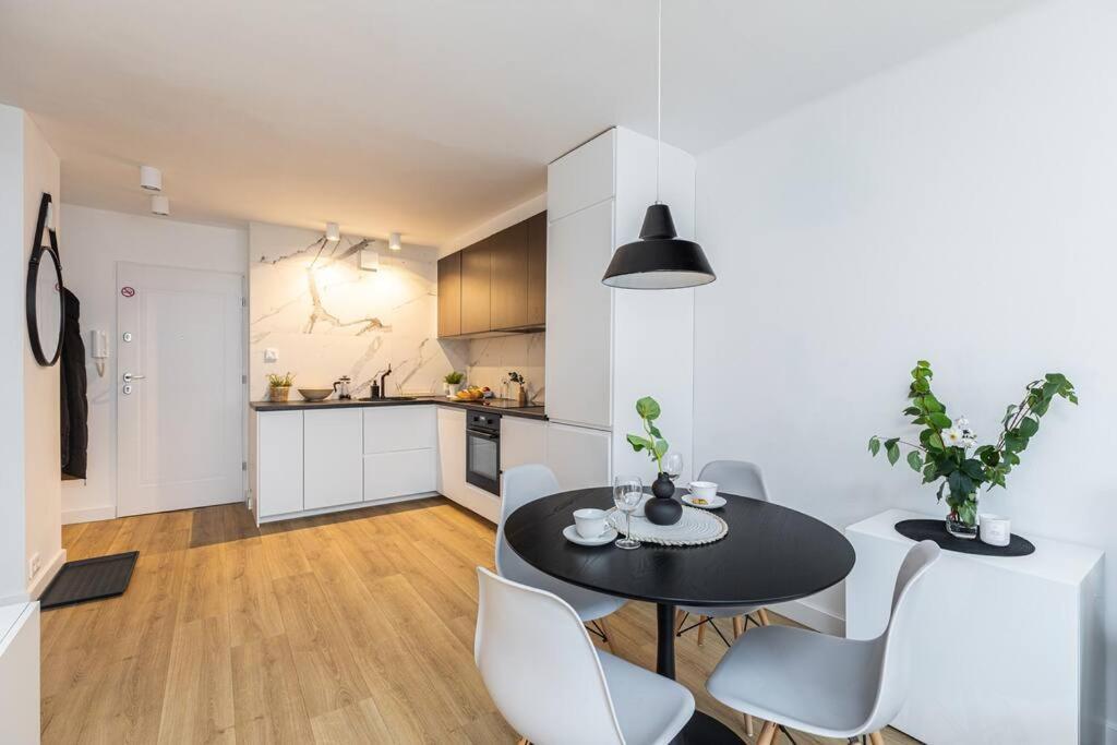 Superapart Jana Pawla Ii, Apt 302 Cozy Urban Retreat, Perfect For Couples ワルシャワ エクステリア 写真